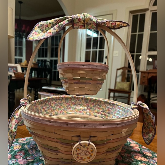 Longaberger 2000 Easter Basket - Picture 3 of 15